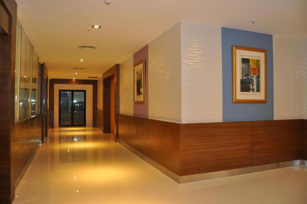 Iyarin@Tuk Chang Ratchayothin Hotel Bangkok Kültér fotó