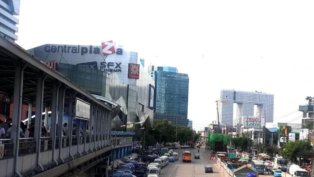 Iyarin@Tuk Chang Ratchayothin Hotel Bangkok Kültér fotó