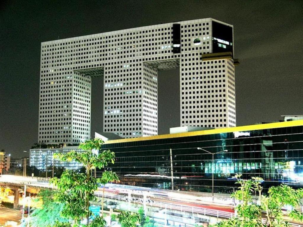 Iyarin@Tuk Chang Ratchayothin Hotel Bangkok Kültér fotó