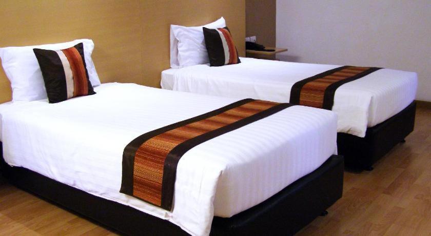 Iyarin@Tuk Chang Ratchayothin Hotel Bangkok Kültér fotó