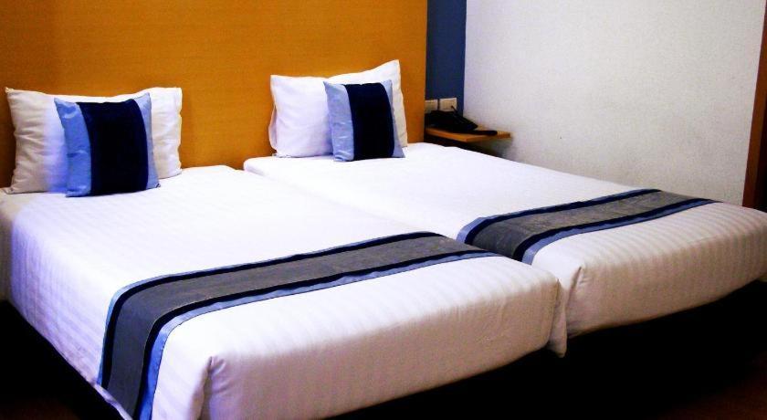 Iyarin@Tuk Chang Ratchayothin Hotel Bangkok Kültér fotó